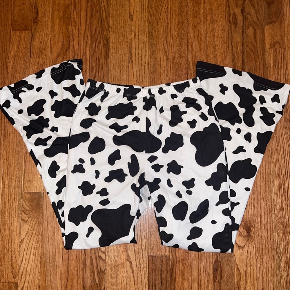 SHEIN Cowprint Flare Pants Women’s Size Medium